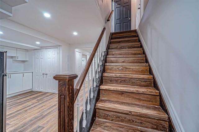 124 Brookmill Blvd, House detached with 3 bedrooms, 4 bathrooms and 3 parking in Toronto ON | Image 18