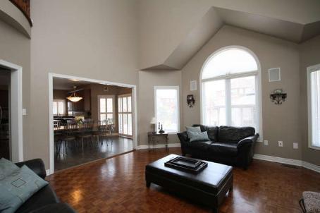 86 Wildhaven Cres, House detached with 4 bedrooms, 5 bathrooms and 4 parking in Vaughan ON | Image 3