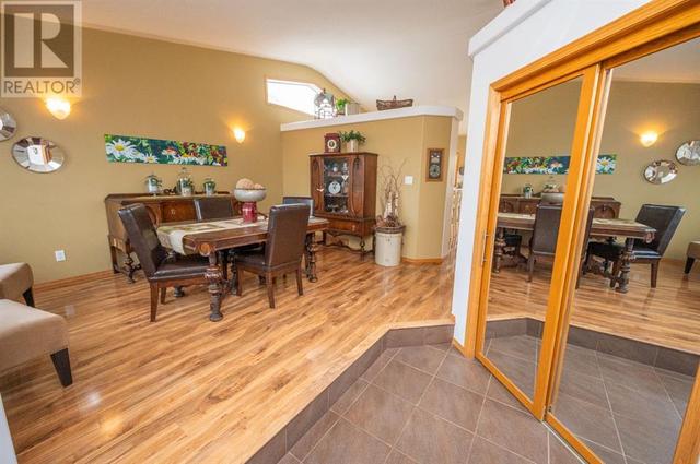 109 Doran Crescent, House detached with 4 bedrooms, 3 bathrooms and 4 parking in Red Deer AB | Image 3