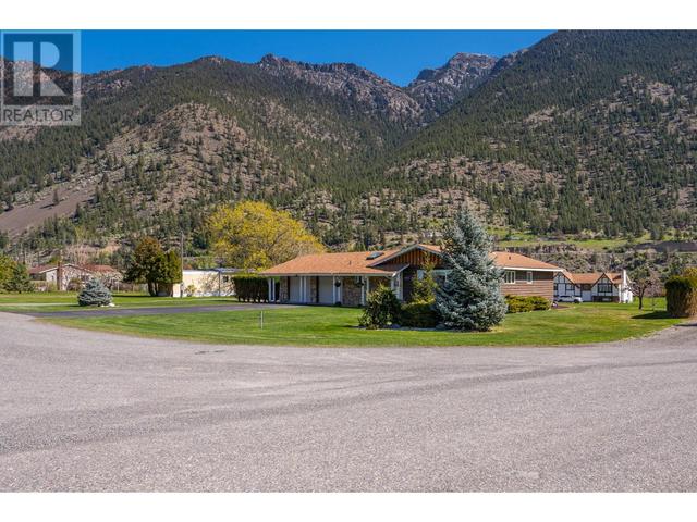 194 Deste Road, House detached with 4 bedrooms, 2 bathrooms and null parking in Lillooet BC | Image 40