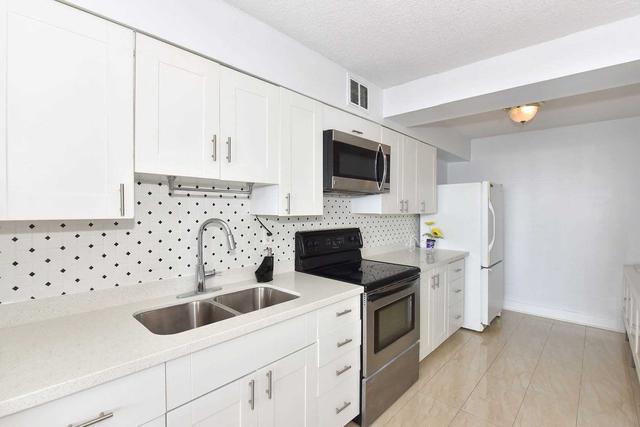 1106 - 45 Sunrise Ave, Condo with 2 bedrooms, 1 bathrooms and 1 parking in Toronto ON | Image 23