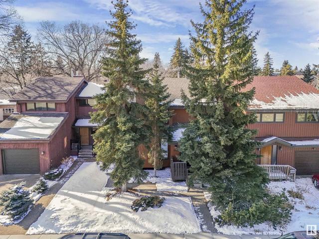 11533 University Av Nw, House detached with 4 bedrooms, 3 bathrooms and null parking in Edmonton AB | Image 4