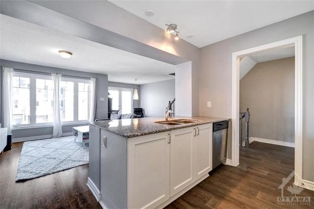 103 Helenium Lane, Townhouse with 2 bedrooms, 3 bathrooms and 3 parking in Ottawa ON | Image 13