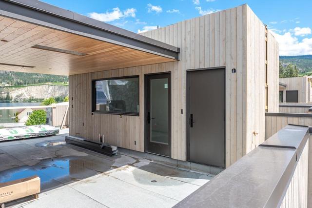 260 Anna Avenue, House attached with 3 bedrooms, 2 bathrooms and 2 parking in Okanagan Similkameen E BC | Image 17