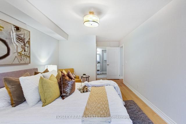 708 - 1 Balmoral Ave, Condo with 2 bedrooms, 2 bathrooms and 1 parking in Toronto ON | Image 17