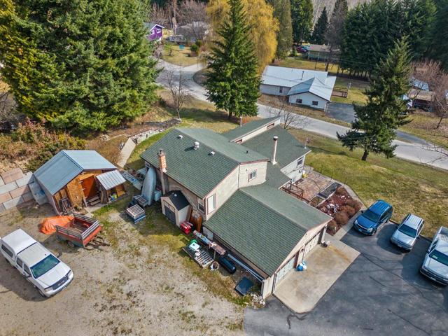 1176 Marshall Road, House detached with 4 bedrooms, 3 bathrooms and 5 parking in Central Kootenay J BC | Image 15