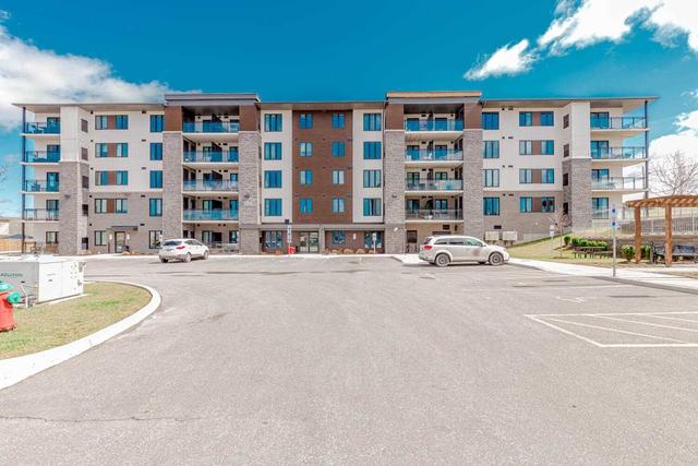 302 - 104 Summit Ridge Dr, Condo with 3 bedrooms, 2 bathrooms and 1 parking in Guelph ON | Image 12