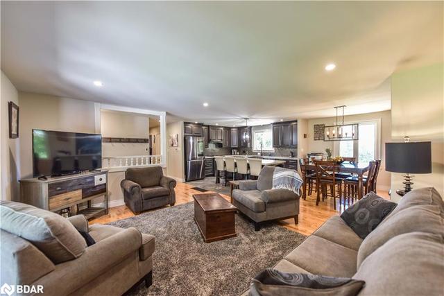 446 Medonte 2 Sideroad, House detached with 5 bedrooms, 2 bathrooms and 13 parking in Oro Medonte ON | Image 28