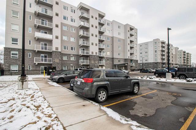 419 - 1489 Banwell Rd, Condo with 2 bedrooms, 2 bathrooms and 1 parking in Windsor ON | Card Image