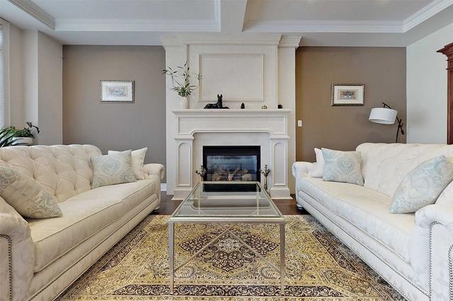 127 Allison Ann Way, House detached with 4 bedrooms, 4 bathrooms and 5 parking in Vaughan ON | Image 3