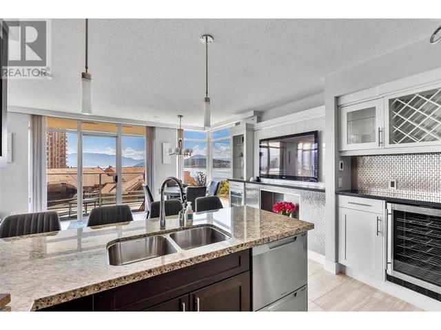 1006 - 1075 Sunset Drive, Condo with 2 bedrooms, 2 bathrooms and 1 parking in Kelowna BC | Image 5