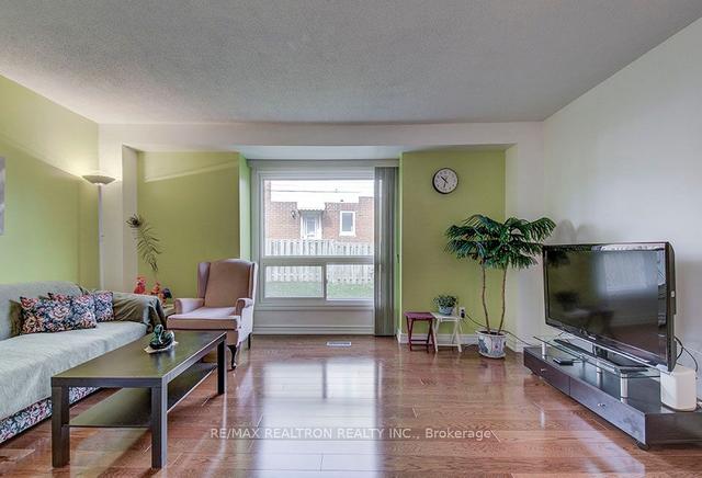 34 Sharrowbay Crt, House detached with 3 bedrooms, 4 bathrooms and 3 parking in Toronto ON | Image 12