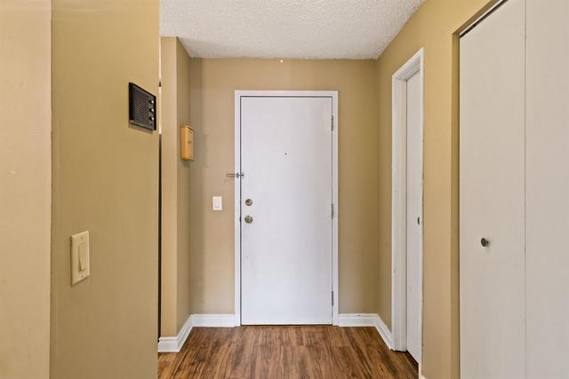 202 - 1915 26 Street Sw, Condo with 2 bedrooms, 1 bathrooms and 1 parking in Calgary AB | Image 1