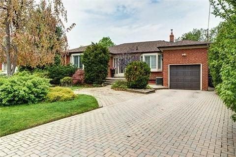 104 Gwendolen Cres, House detached with 3 bedrooms, 3 bathrooms and 5 parking in Toronto ON | Image 1