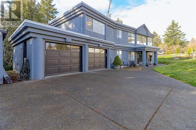 209 Jamie Pl, House detached with 3 bedrooms, 3 bathrooms and 3 parking in Langford BC | Image 2