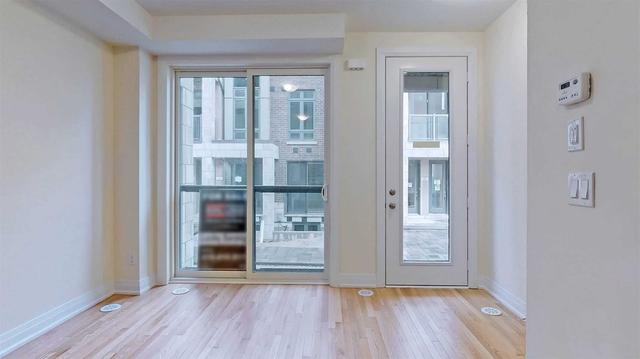 13 - 713 Lawrence Ave W, Townhouse with 2 bedrooms, 2 bathrooms and 1 parking in Toronto ON | Image 4