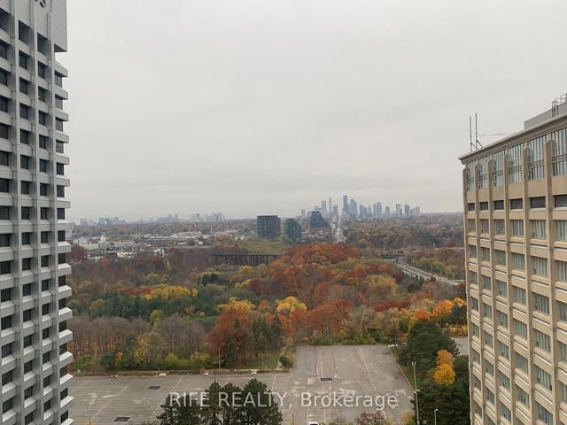 2011 - 2 Sonic Way, Condo with 2 bedrooms, 2 bathrooms and 1 parking in Toronto ON | Image 11