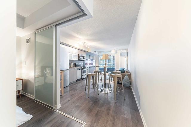 512 - 36 Lisgar St, Condo with 2 bedrooms, 1 bathrooms and 1 parking in Toronto ON | Image 39