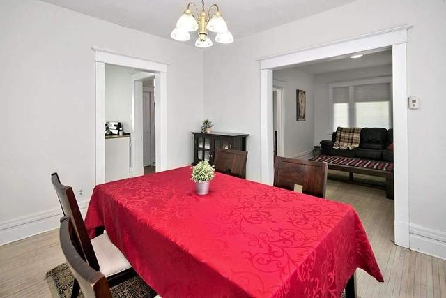 392 Lambton St W, House detached with 4 bedrooms, 2 bathrooms and 5 parking in West Grey ON | Image 4