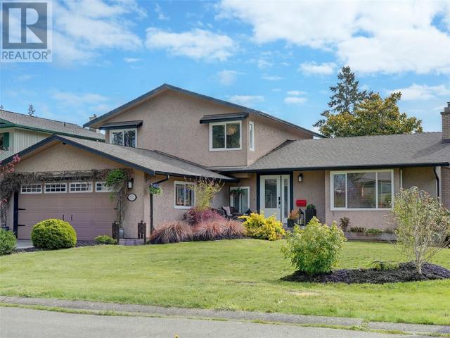 732 Viaduct Ave E, House detached with 4 bedrooms, 3 bathrooms and 4 parking in Saanich BC | Image 48