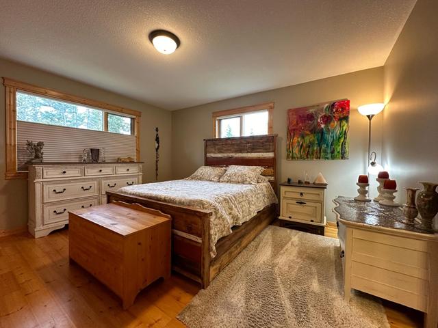 4539 Columbia Place, House detached with 3 bedrooms, 3 bathrooms and null parking in East Kootenay F BC | Image 14