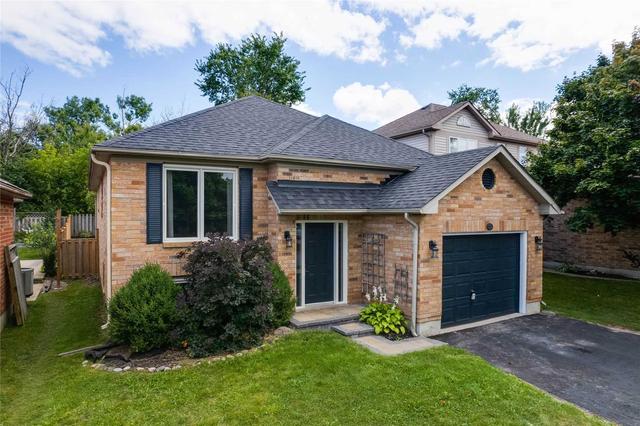 32 Draper Cres, House detached with 3 bedrooms, 3 bathrooms and 4.5 parking in Barrie ON | Image 12