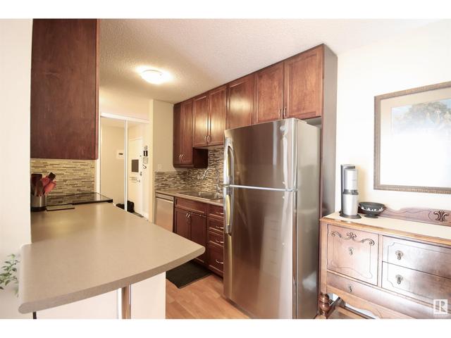 301 - 10415 93 St Nw, Condo with 2 bedrooms, 1 bathrooms and null parking in Edmonton AB | Image 5