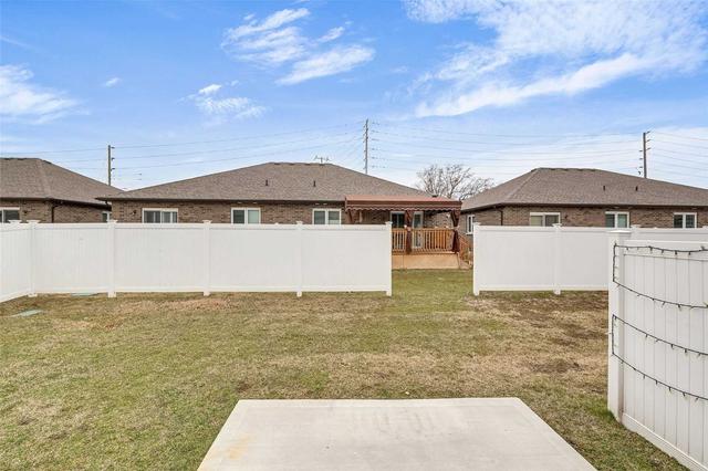 2545 Olive Rd, House semidetached with 2 bedrooms, 3 bathrooms and 5 parking in Windsor ON | Image 28