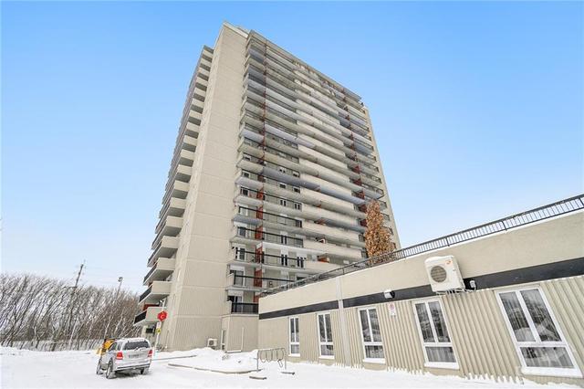158 Mcarthur Avenue, Condo with 2 bedrooms, 1 bathrooms and 1 parking in Ottawa ON | Image 1