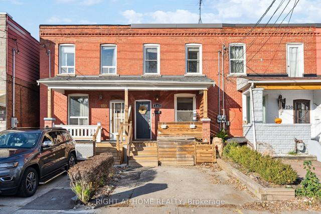 232 Maria St, House attached with 2 bedrooms, 2 bathrooms and 1 parking in Toronto ON | Image 12