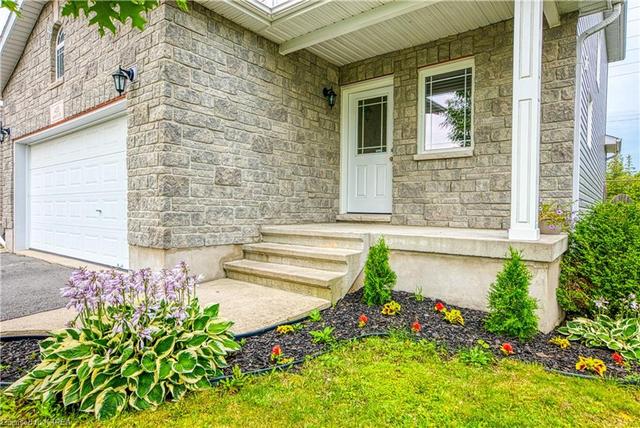 1453 Albany Drive, House detached with 3 bedrooms, 3 bathrooms and 4 parking in Kingston ON | Image 4