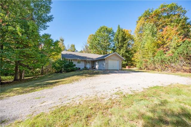 7813 Brudenell Road, House detached with 2 bedrooms, 1 bathrooms and 8 parking in Killaloe, Hagarty and Richards ON | Image 25