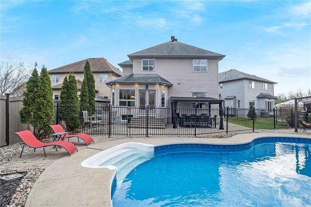 141 Grandpark Circle, House detached with 4 bedrooms, 3 bathrooms and 6 parking in Ottawa ON | Image 28