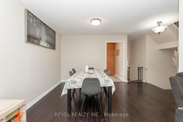 63 Guildford Cres, Townhouse with 3 bedrooms, 2 bathrooms and 2 parking in Brampton ON | Image 31