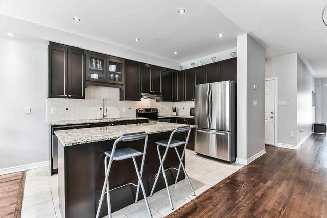 Th3 - 8777 Dufferin St, House attached with 3 bedrooms, 4 bathrooms and 1 parking in Vaughan ON | Image 9