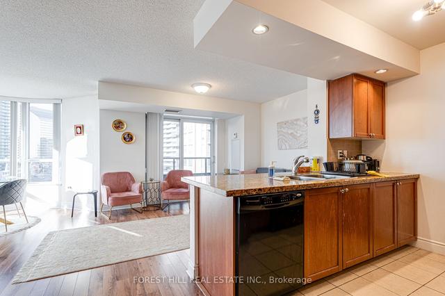 819 - 500 Doris Ave, Condo with 2 bedrooms, 2 bathrooms and 1 parking in Toronto ON | Image 18