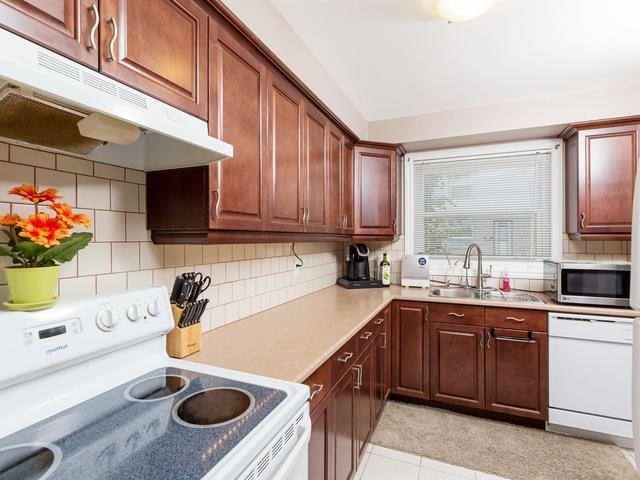 28 - 6699 Falconer Dr, Townhouse with 3 bedrooms, 2 bathrooms and 1 parking in Mississauga ON | Image 6