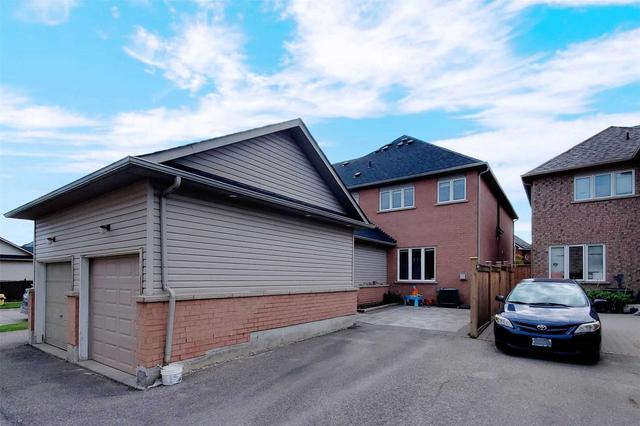 2038 Bur Oak Ave, House semidetached with 3 bedrooms, 4 bathrooms and 2 parking in Markham ON | Image 35