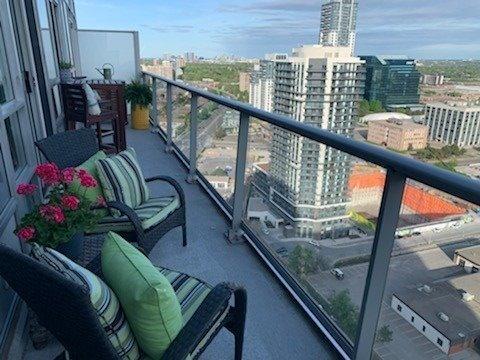 ph 7 - 30 Heron's Hill Way, Condo with 2 bedrooms, 2 bathrooms and 1 parking in Toronto ON | Image 28