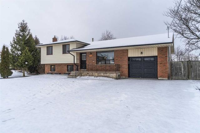 49 Leckie Ave, House detached with 4 bedrooms, 3 bathrooms and 7.5 parking in Hamilton ON | Image 1