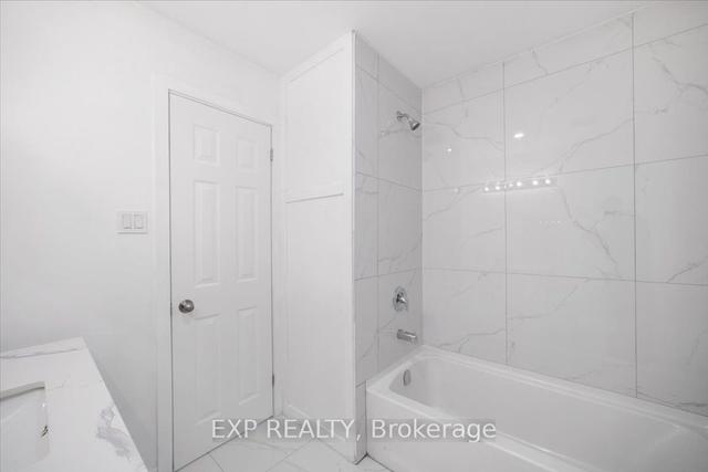 5 - 2899 Islington Ave W, Townhouse with 3 bedrooms, 3 bathrooms and 2 parking in Toronto ON | Image 6