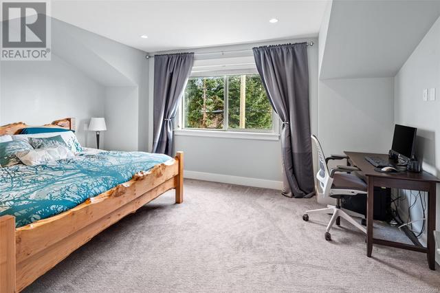 4 - 2923 Shelbourne St, House attached with 3 bedrooms, 3 bathrooms and 1 parking in Victoria BC | Image 21