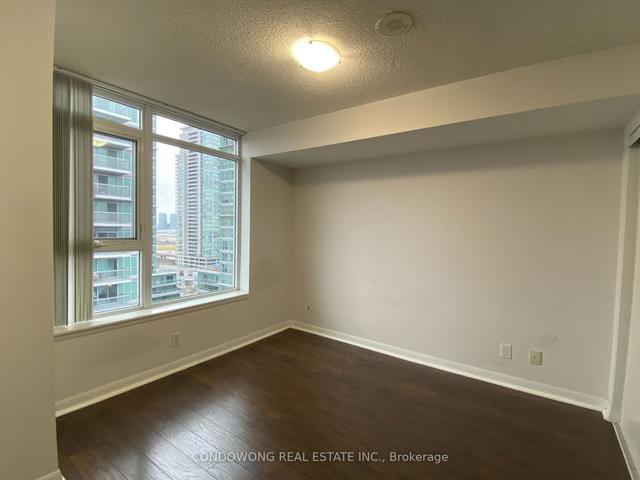 1809 - 25 Town Centre Crt, Condo with 1 bedrooms, 1 bathrooms and 1 parking in Toronto ON | Image 7