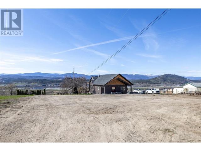 4451 Black Road, Home with 2 bedrooms, 3 bathrooms and null parking in Central Okanagan BC | Image 47