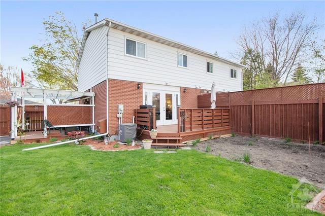 80 Morton Drive, Home with 4 bedrooms, 3 bathrooms and 5 parking in Ottawa ON | Image 25