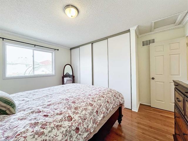 8 Monk Cres, House detached with 2 bedrooms, 2 bathrooms and 3 parking in Ajax ON | Image 17