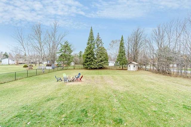 2 Robbin's Dr, House detached with 3 bedrooms, 1 bathrooms and 8 parking in Oro Medonte ON | Image 7