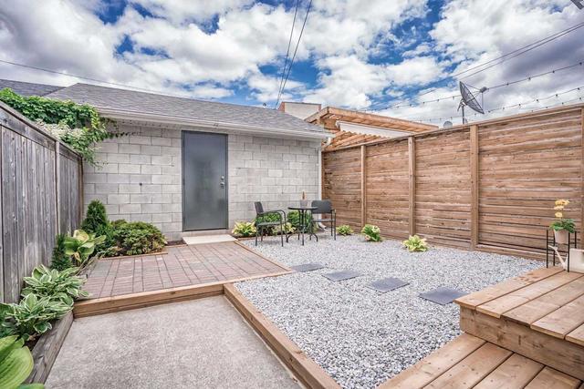 34 Rolyat St, House attached with 3 bedrooms, 2 bathrooms and 2 parking in Toronto ON | Image 27