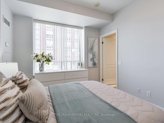 309 - 1 Clairtrell Rd, Condo with 2 bedrooms, 2 bathrooms and 1 parking in Toronto ON | Image 14