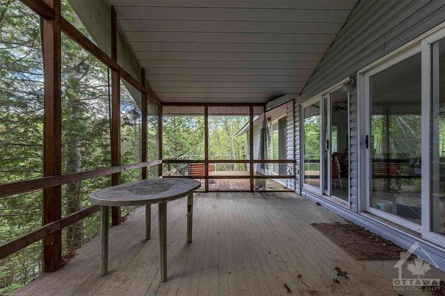 8860 Highway 41 Highway, House detached with 2 bedrooms, 1 bathrooms and 10 parking in Addington Highlands ON | Image 16